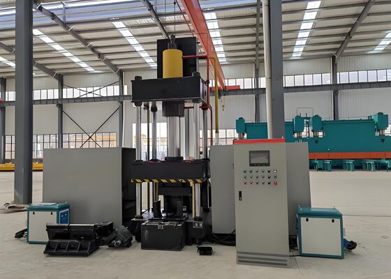 La industria de la torre utilizó la máquina de flexión y calefacción de acero de ángulo CNC para placa de acero plana