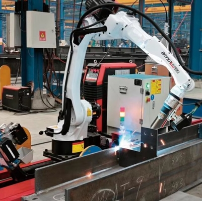 Robot de soldadura de alta precisión para soldadura de pie de torre de estructura de acero
