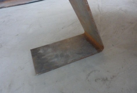 Máquina de curvar por calentamiento CNC para ángulos y placas modelo HQ200?? 600
