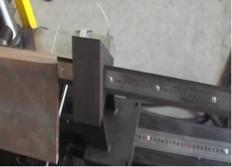Máquina de curvar por calentamiento CNC para ángulos y placas modelo HQ200?? 600