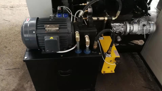 La máquina de fresado de ángulo trasero modelo QC250-2C