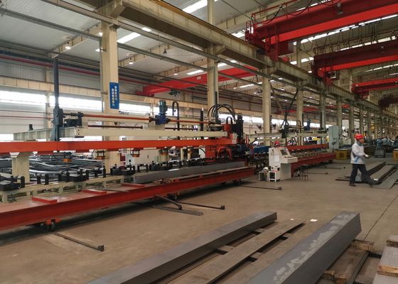 Línea de producción de punzamiento CNC de placas planas de vigas longitudinales de vehículos pesados