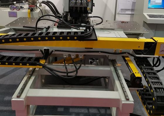 Máquina de perforación y marcado automática CNC de alta precisión para perforar hoyos de chapa metálica