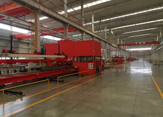 Máquina de punzonado CNC para chapa metálica de 35 toneladas para viga longitudinal automotriz, tamaño de pieza de trabajo 15000x380 mm