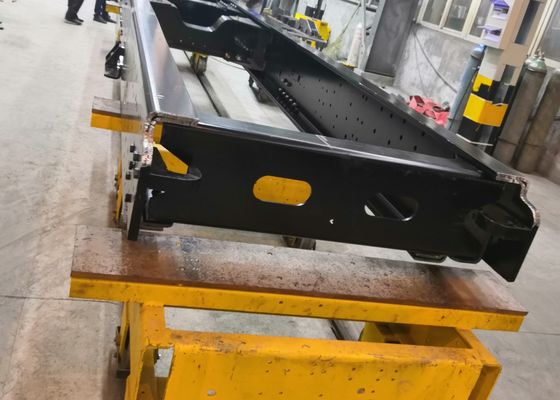 Máquina de punzonado CNC para chapa metálica de 35 toneladas para viga longitudinal automotriz, tamaño de pieza de trabajo 15000x380 mm
