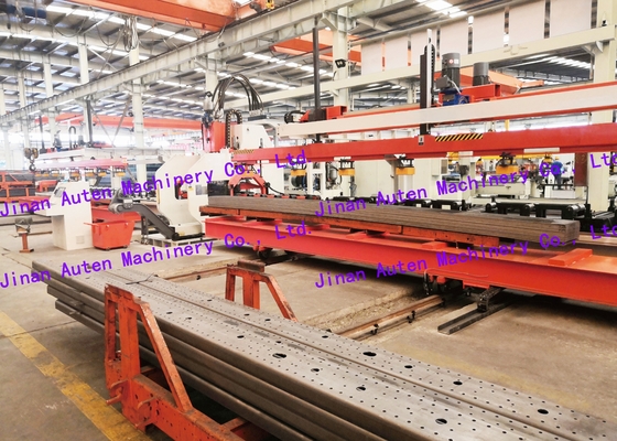 120 toneladas de fuerza nominal Línea de producción de punción de placas CNC 25 módulos para camiones de viga plana