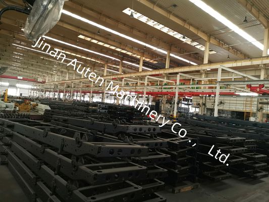 Se utiliza para vigas de camiones ligeros CNC Longitudinal Beam Punching Machine Línea de procesamiento de chapa de metal