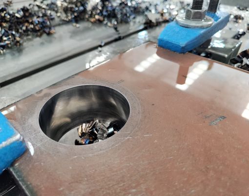 Máquina de perforación de placas CNC de alta rigidez y alta velocidad con control servo