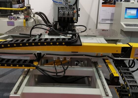 Máquina de punzonado CNC de placa con husillo de perforación de 180 mm para trabajo de metales industrial