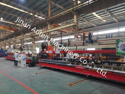 Máquina de perforación automotriz de alta resistencia de vigas de camión CNC en vehículos comerciales