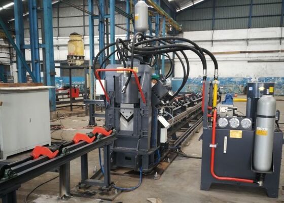 Línea de máquina de punzonado y corte de ángulo de acero CNC de doble o una sola cuchilla, velocidad de alimentación de 80 m/min