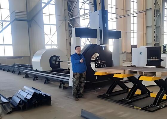 300 mm X Eje Itinerario Máquina de corte de tubos láser CNC Línea ≤30 mm Largura a medida