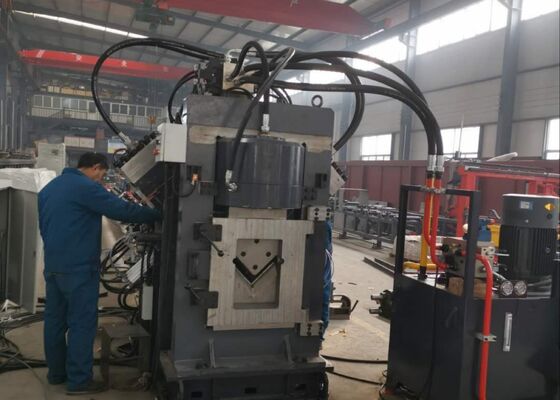 Sistema hidráulico de refrigeración por agua Máquina de corte por punzón de metal de ángulo CNC 2 punzones por lado