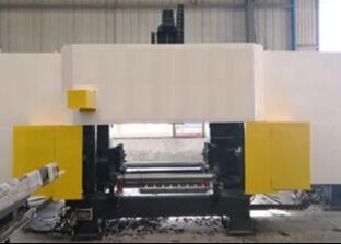 Esta línea de máquina de corte de perforación de vigas CNC con tres unidades de huso de alta velocidad de precisión